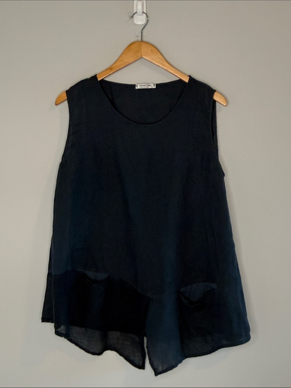 Banana Blue Linen Lightweight Navy Sleeveless A-Line Asymmetrical Tank M